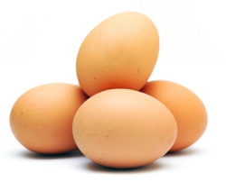 Продукты, богатые белком: яйца
